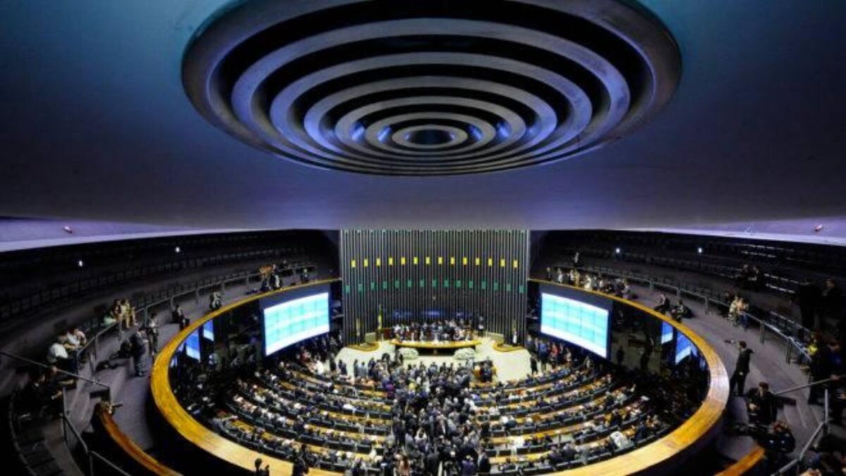 Maranhão tem 272 candidatos à Câmara e 14 buscam reeleição